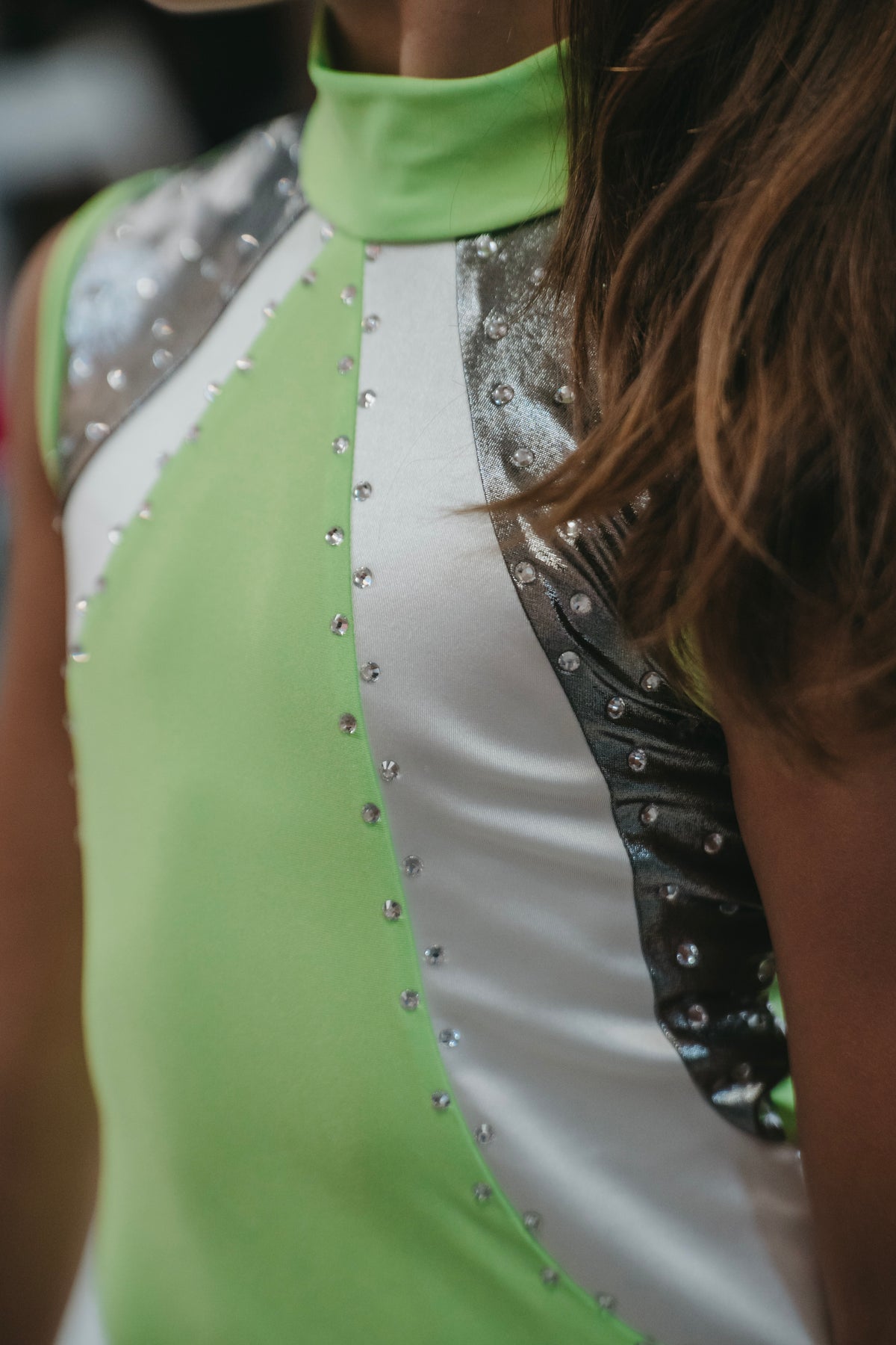 Costum gimnastica fete cu guler halter verde neon